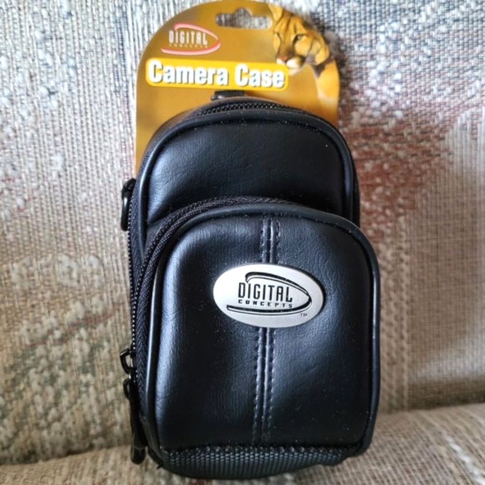 *NEW* DIGITAL CONCEPTS Black Camera Case Adjustable Shoulder Strap